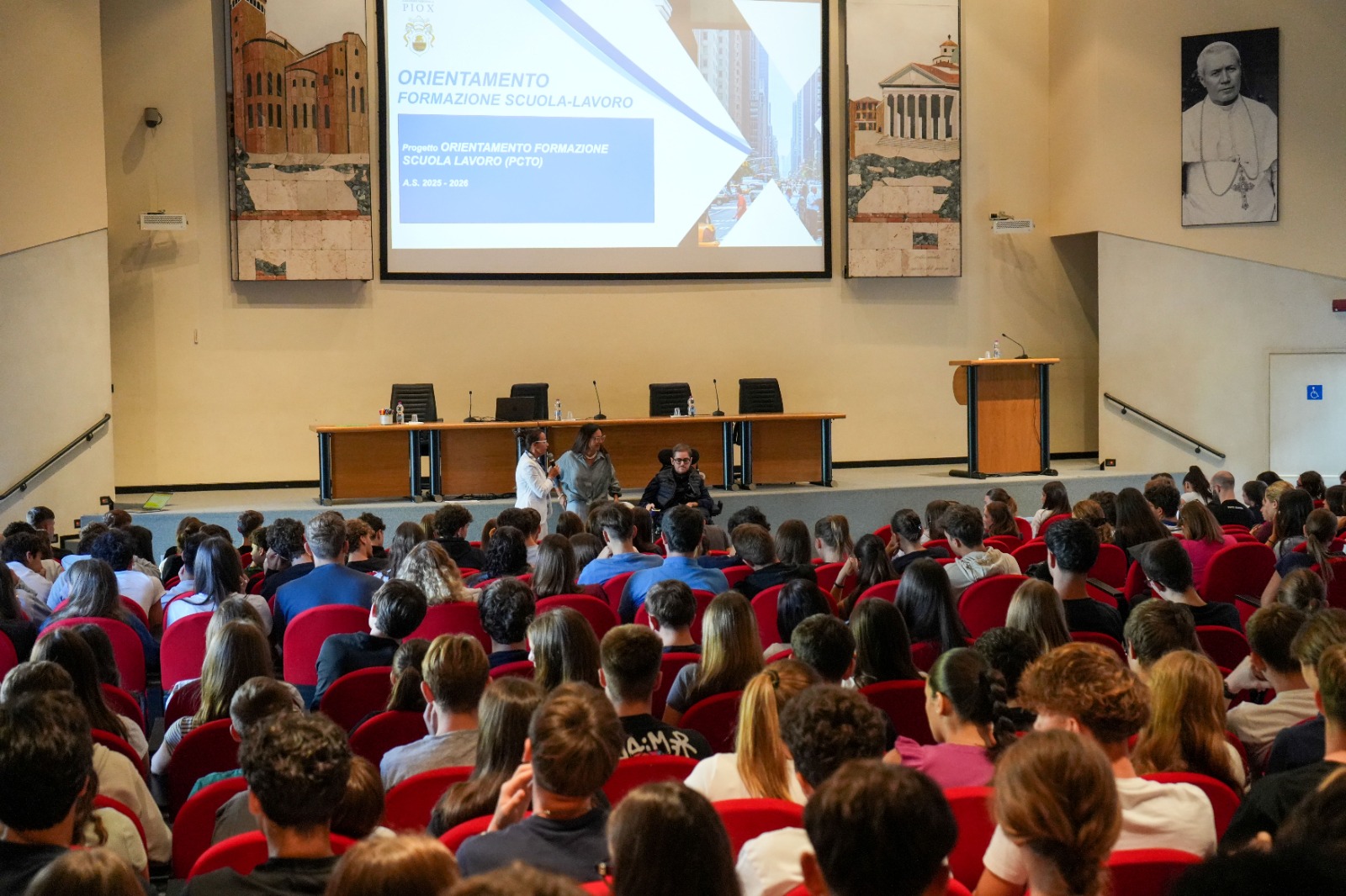 PRESENTATI I PERCORSI DI FORMAZIONE SCUOLA LAVORO