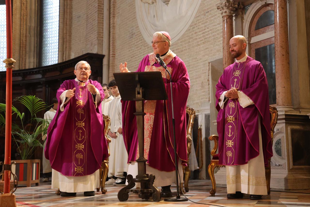 Messa di Natale al Pio X con il Vescovo